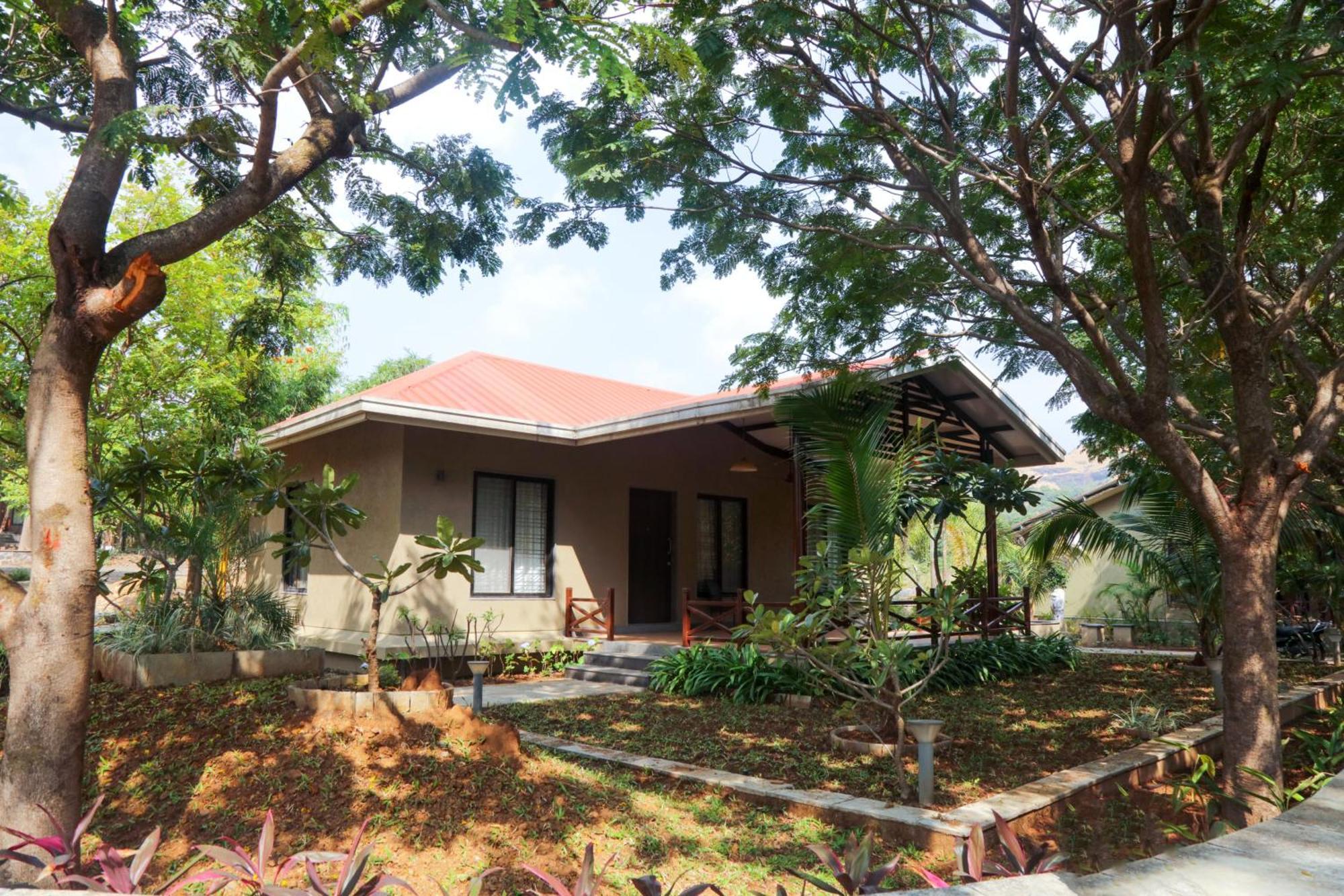 E&G Green Courts Resort At Koroli Hill Station Nashik Exteriör bild