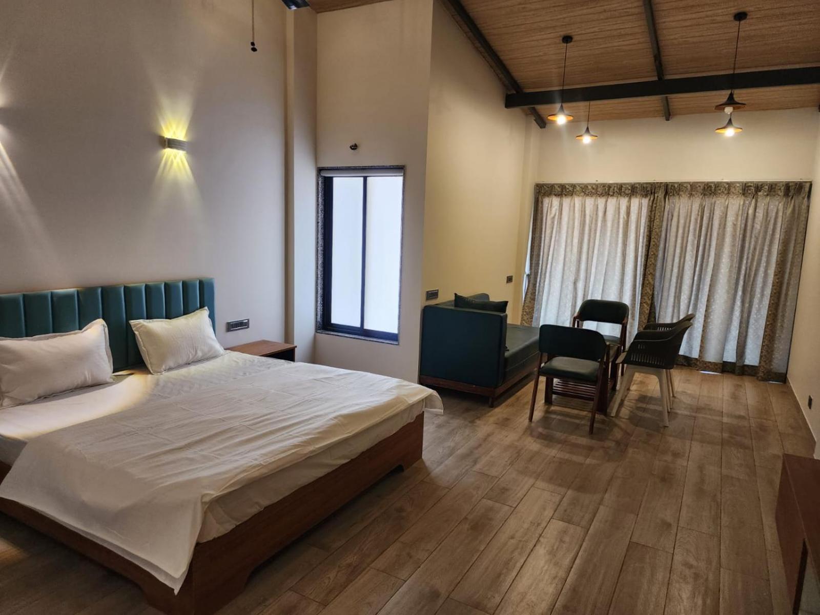 E&G Green Courts Resort At Koroli Hill Station Nashik Exteriör bild