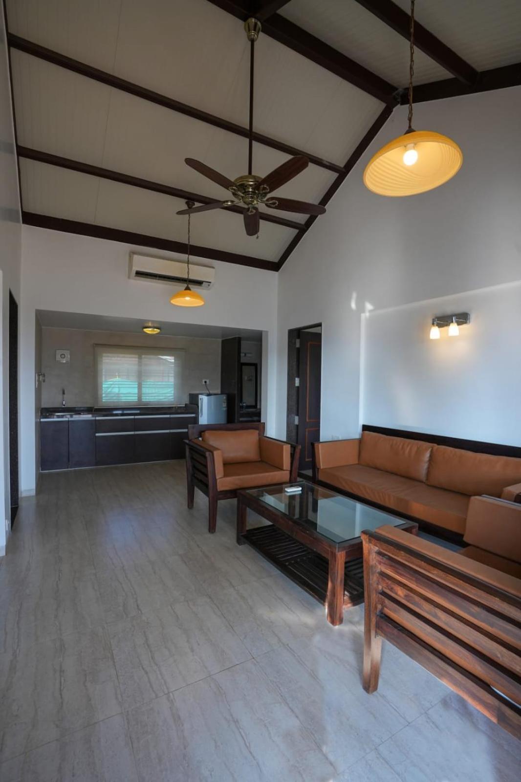 E&G Green Courts Resort At Koroli Hill Station Nashik Exteriör bild
