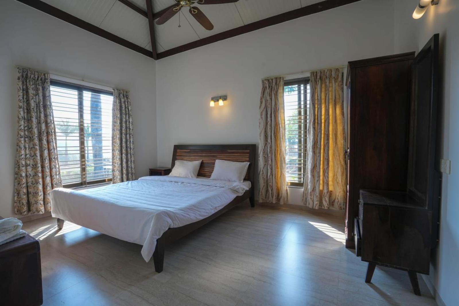 E&G Green Courts Resort At Koroli Hill Station Nashik Exteriör bild